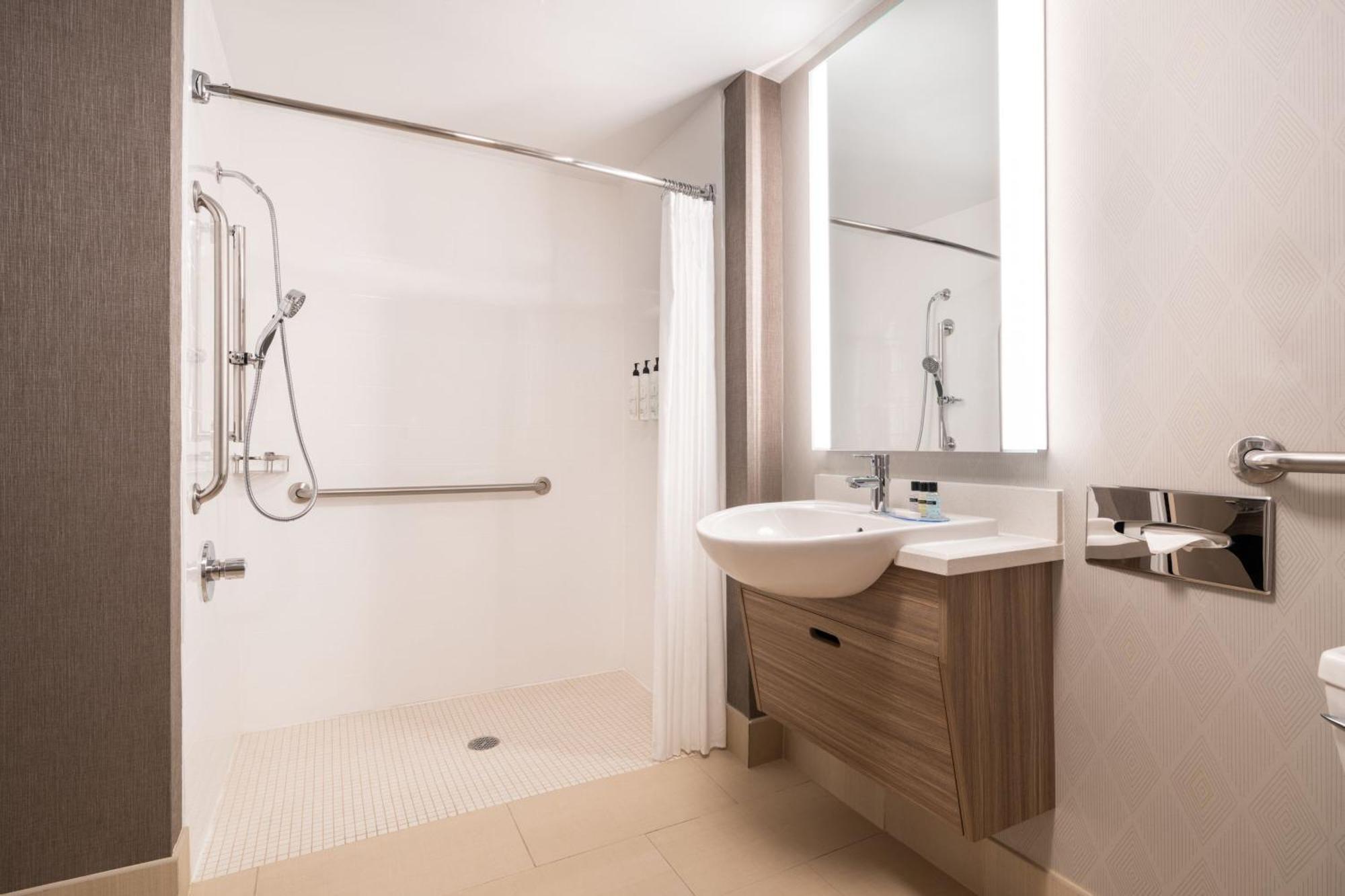 Springhill Suites Уэст-Миффлин Экстерьер фото
